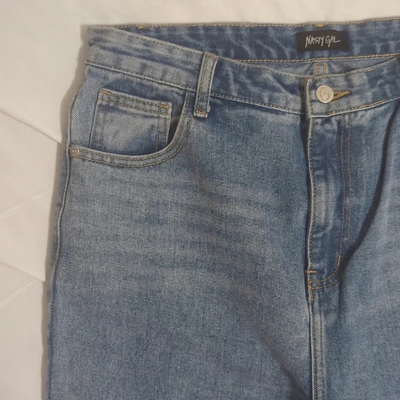 Nasty Gal Work Slit Out High-Waisted Straight-Leg Jeans, Color Med Wash Size 14 - Picture 7 of 16